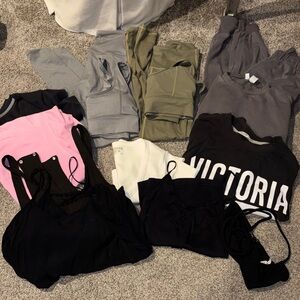 Victoria's Secret Black & White Sport Graphic Cropped Sweatshirt